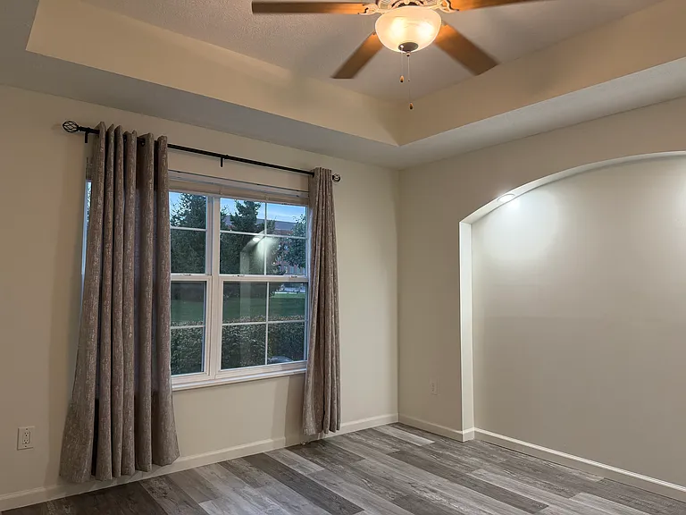 3229 Rossmore Cir — Photo 15