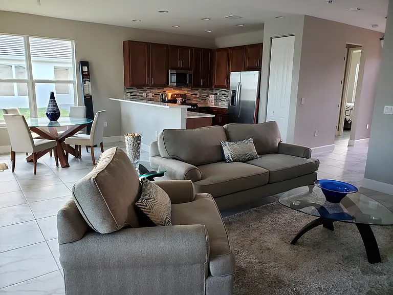 11826 SW Oceanus Blvd — Photo 5