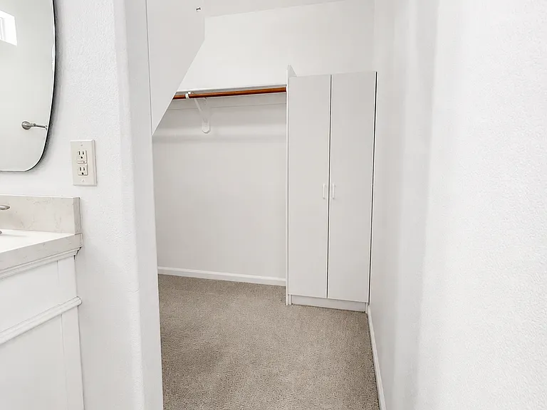 3221 N 37th St #15 — Photo 27