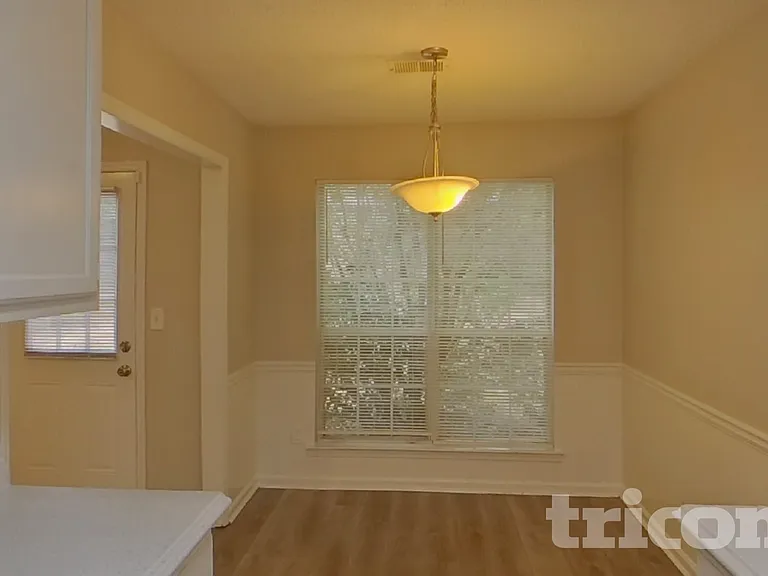 511 Horseshoe Cir — Photo 5