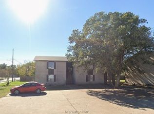 2712 Evergreen Cir, Bryan, TX 77801