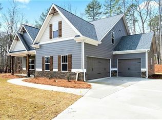 110 Maple Ct, Waleska, GA 30183