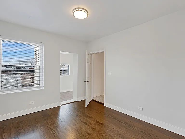 8248 S Maryland Ave #2S — Photo 11