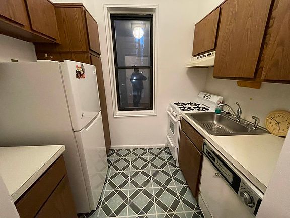 2nd image of 350 E 30th St #2
