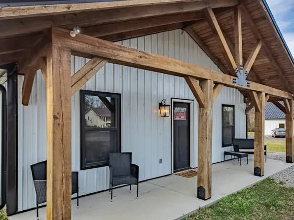 234 N Walnut St, Hohenwald, TN 38462