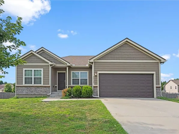 26125 W 141st Ter, Olathe, KS 66061