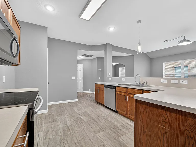 3950 Canyon Pkwy — Photo 25