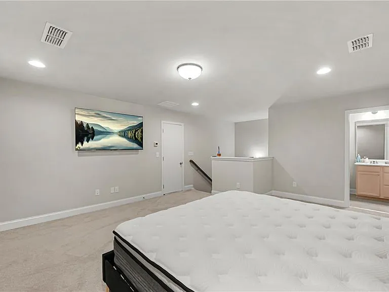 791 Belrose Dr — Photo 17