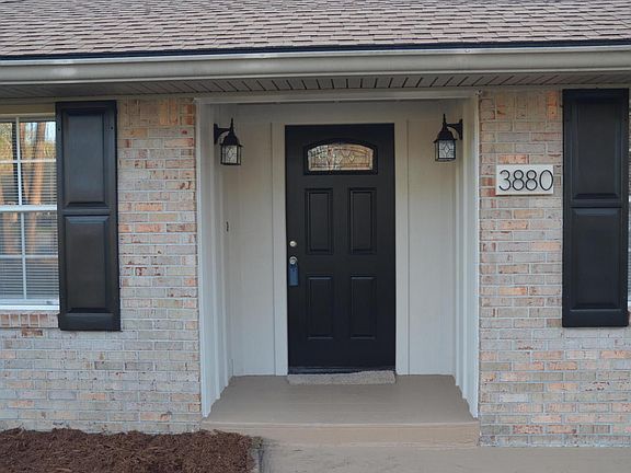 2nd image of 3880 Cedar Cove Ln