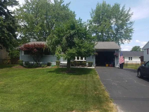 84 Markey Ave, Lancaster, NY 14086
