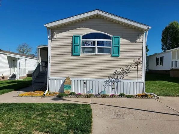 312 Leisure Ln