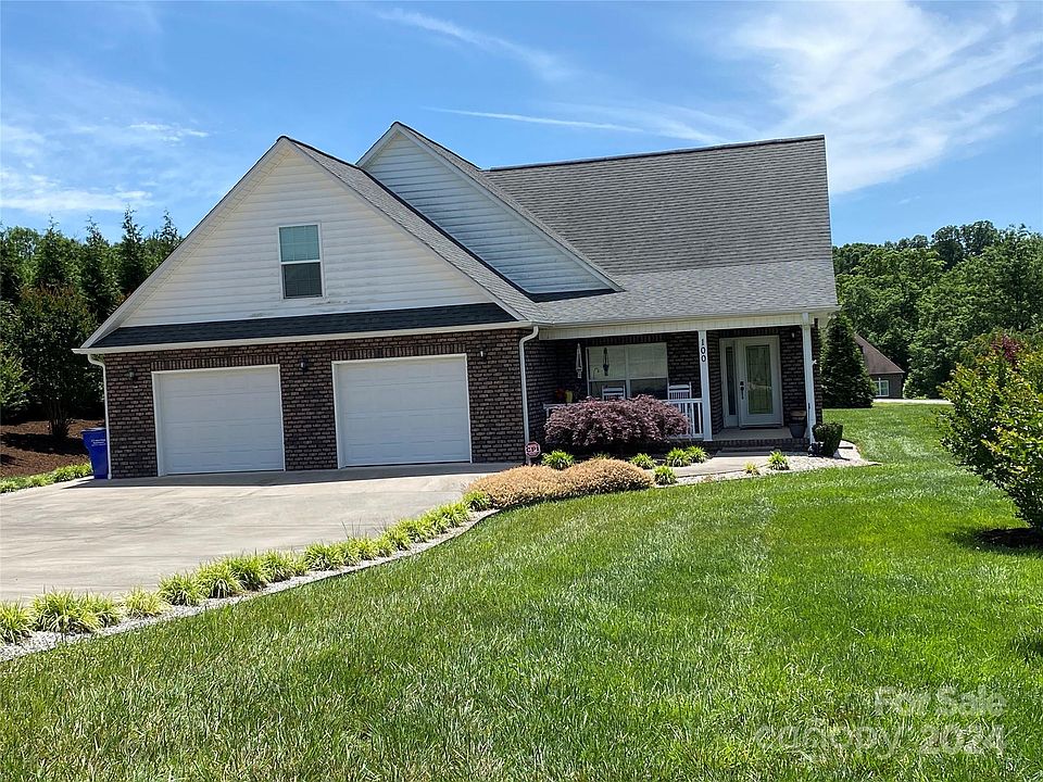1st image of 100 Rivercliff Dr