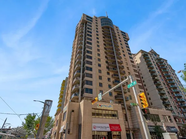 683 E 10th St SW #2003, Calgary, AB T2P 5G3