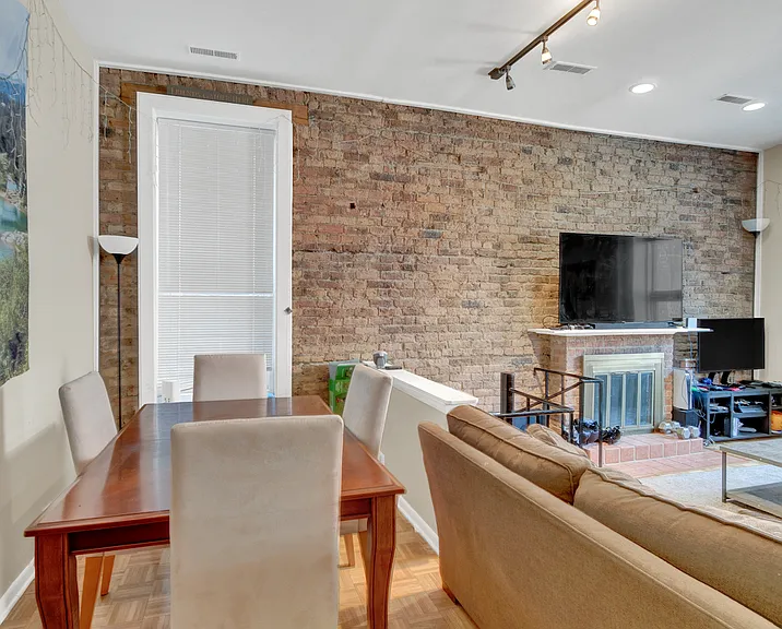 159 W Goethe St — Photo 38
