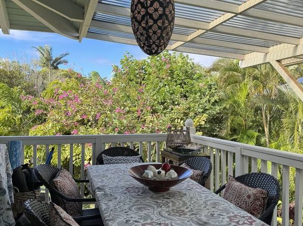 290 Paani Pl #1, Paia, HI 96779