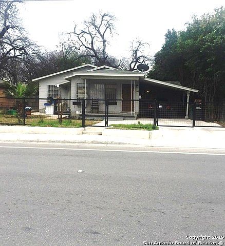 1st image of 610 W Malone Ave