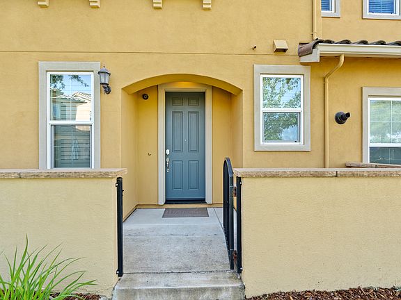 5th image of 1009 Dolce Ln