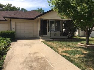 9212 Central St, Kansas City, MO 64114