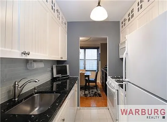 Sold by Warburg | media 11