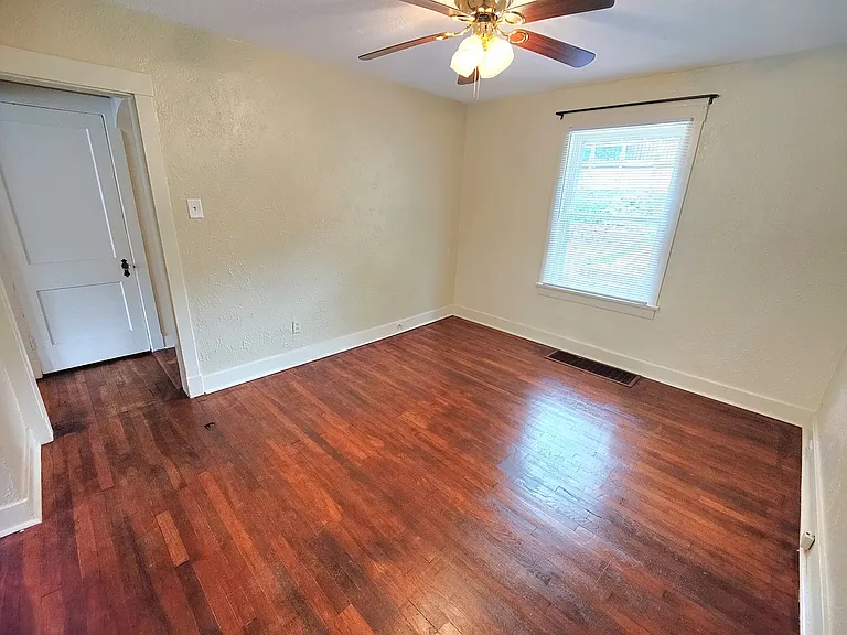 1237 Brookline Blvd — Photo 6