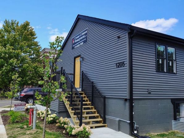 1205 S Rogers St #8