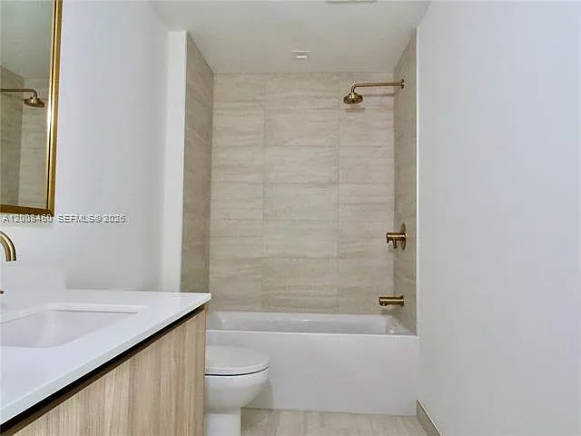 77 SE 5th St — Photo 7