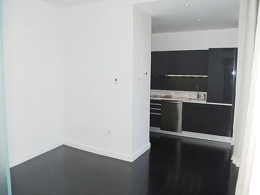 Rented by Sotheby's International Realty | media 25