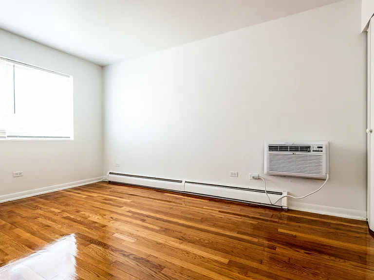 8334 S Ellis Ave — Photo 7