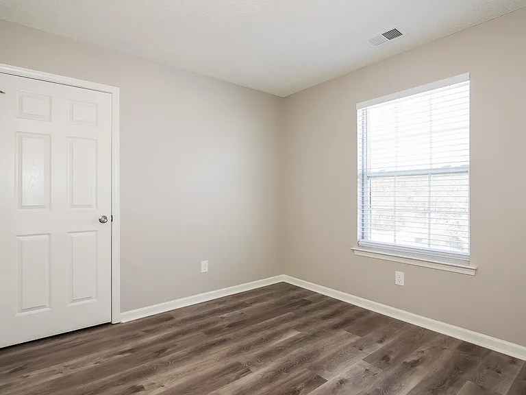 109 Silverleaf Rd — Photo 13