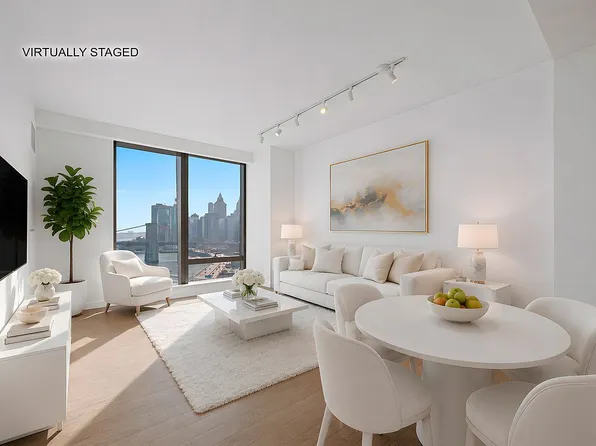 252 South St #22C, New York, NY 10002