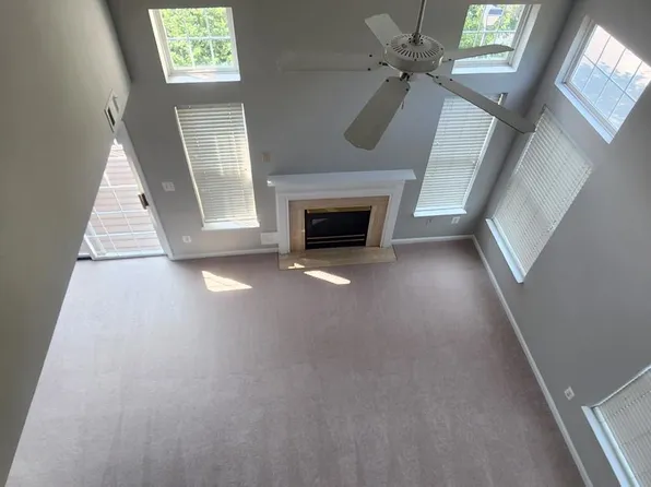 12917 Bridger Dr #1813, Germantown, MD 20874