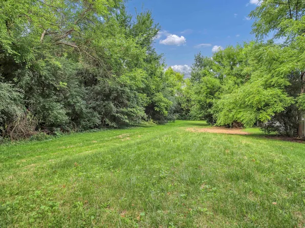 608 S Finley Rd, Lombard, IL 60148
