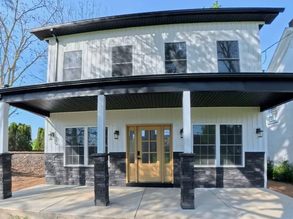 41 S 2nd St, Emmaus, PA 18049