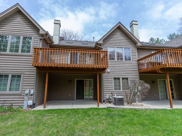 924 Millcreek Cir, Elgin, IL 60123