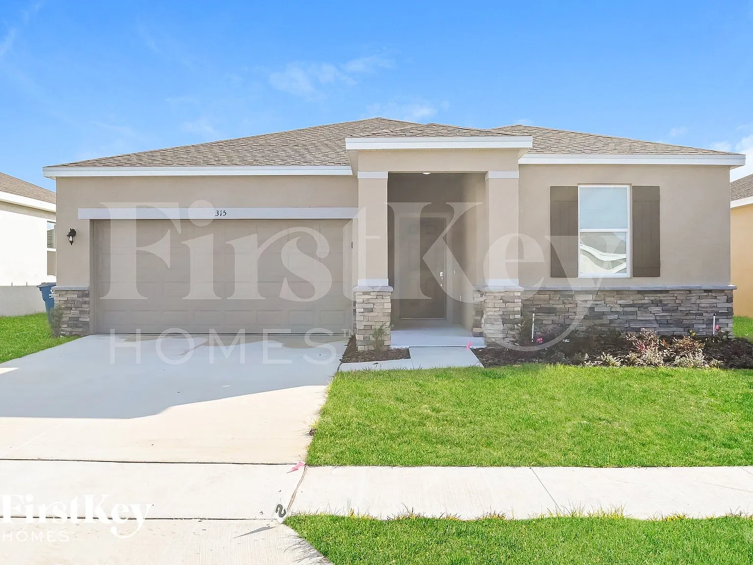 3 bed, 2.0 bath, 1350 sqft, $1,940 — Photo 1