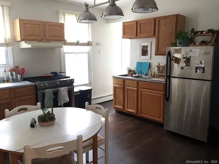 58 Mansfield St #2 — Photo 4