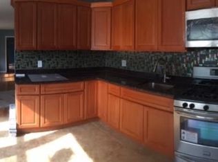 7 Bruce Ln, Brentwood, NY 11717