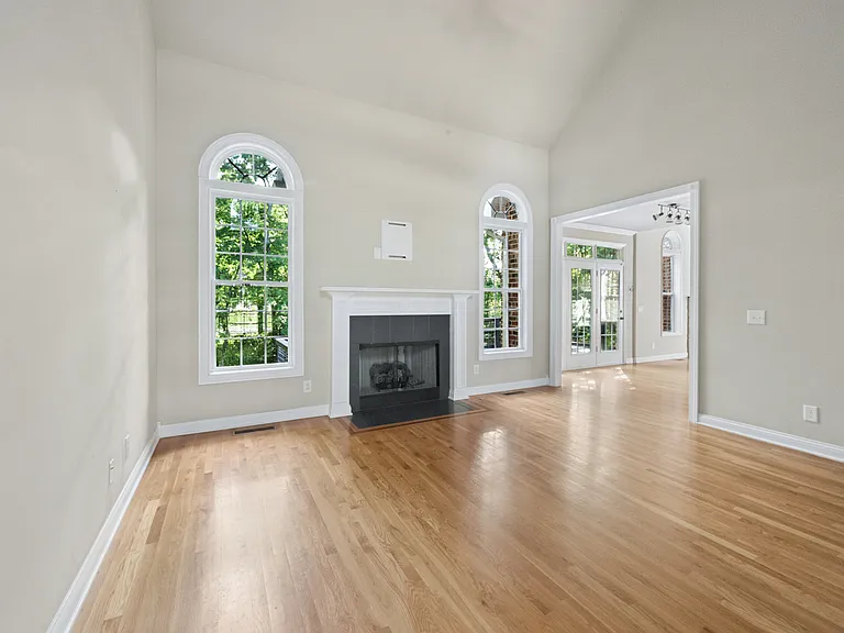 4029 Fremantle Cir — Photo 17