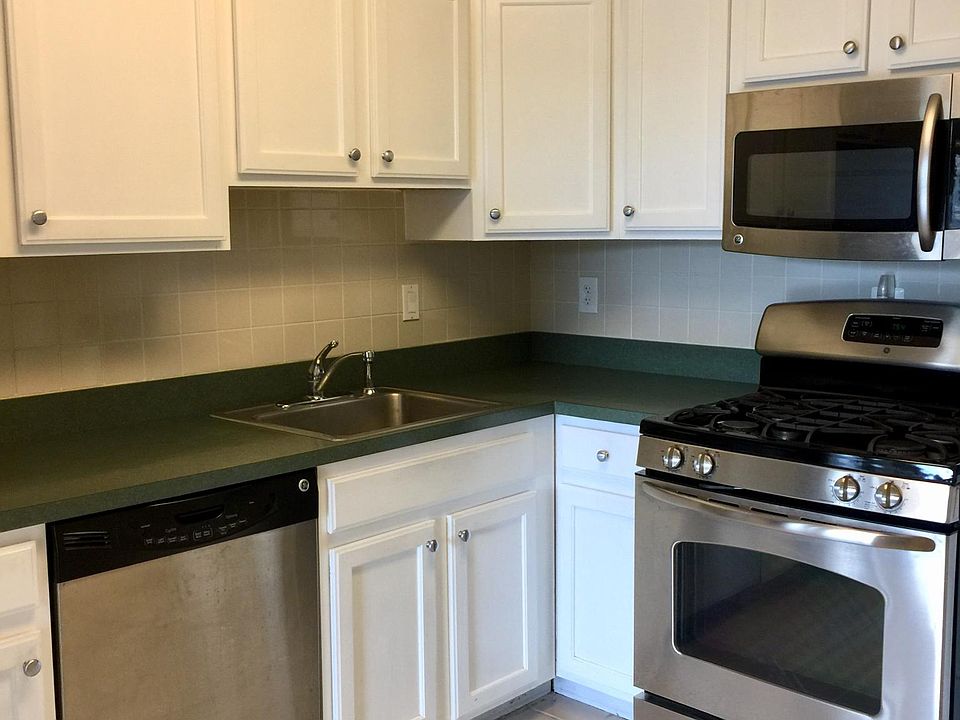 Upgraded kitchen 