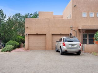 1708 Violetas Rd NW, Albuquerque, NM 87104