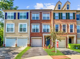 8131 Dove Cottage Ct, Lorton, VA 22079
