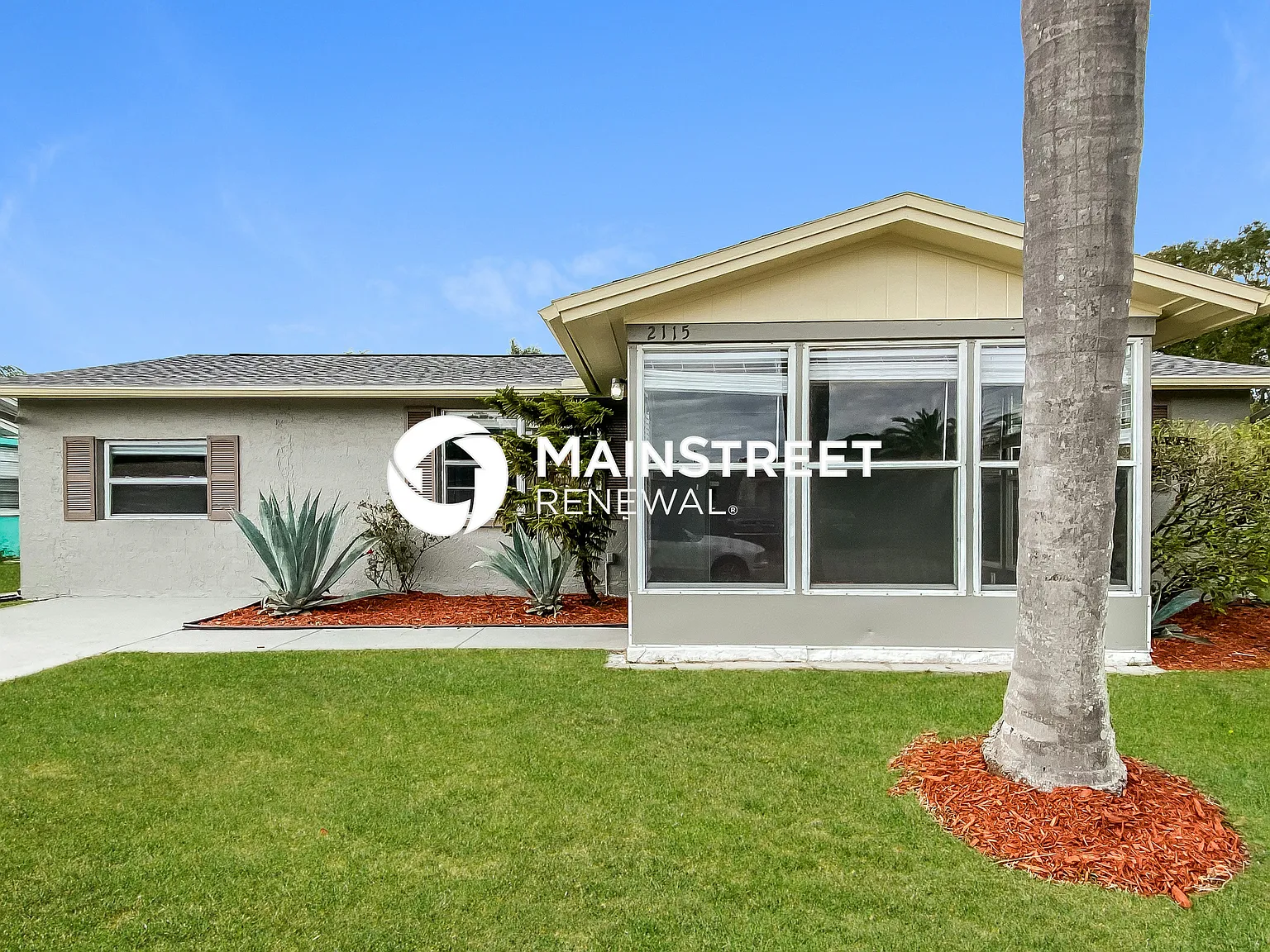 2115 Harrison Dr — Photo 1