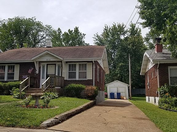 3rd image of 8834 Olden Ave