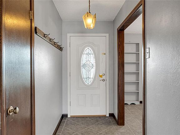 4th image of 3916 Briant Dr