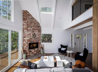 1104 Grass Valley Rd, Lake Arrowhead, CA 92352