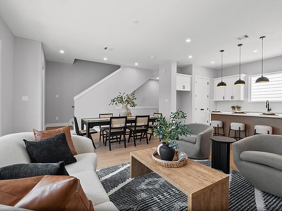 4th image of 3605 Mount Pleasant St