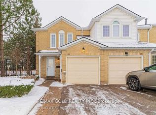 20 Heathcliffe Sq #51, Brampton, ON L6S 5P8