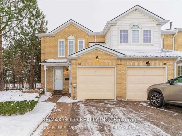 20 Heathcliffe Sq #51, Brampton, ON L6S 5P8