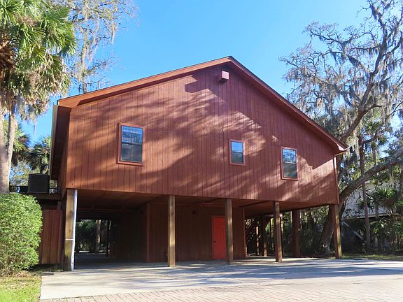 2nd image of 209 Jungle Rd