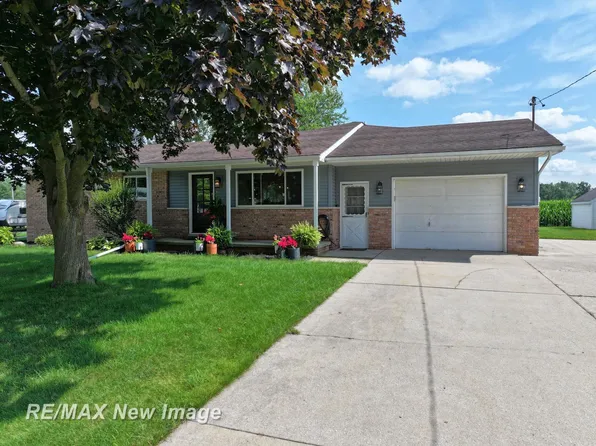 845 Waukee Ln, Saginaw, MI 48604